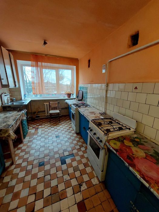 Продаж 2- ох кімнат в гуртожитку