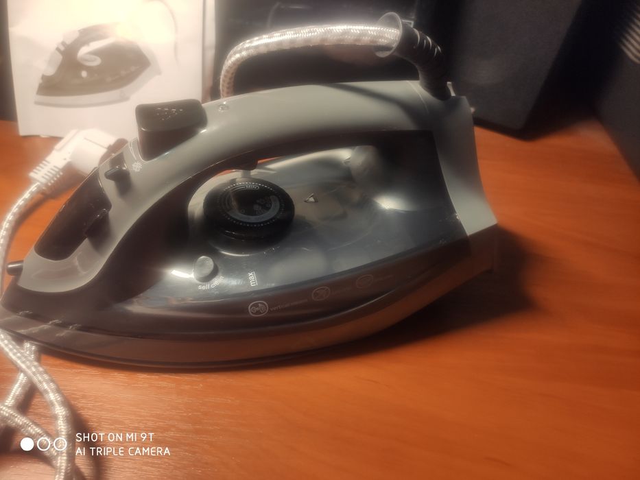 Утюґ Ambiano 1830-2180W