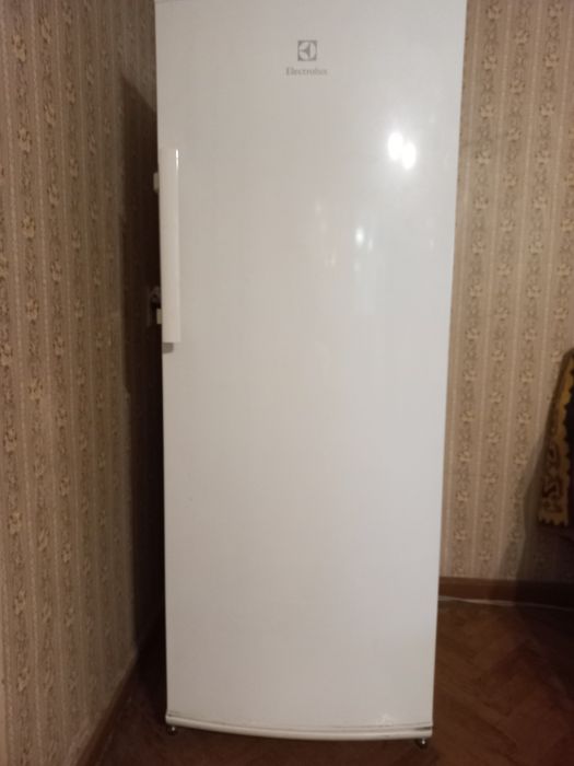 Морозильная камера Electrolux