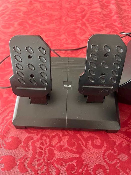 Volante + Pedais HORI Racing Wheel Apex (Wireless - PS4 - Preto)