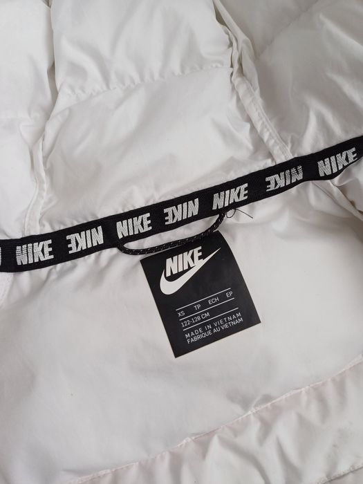 Nike дитяча куртка демі курточка на дівчинку XS/S (122/128/134см) 7-9р