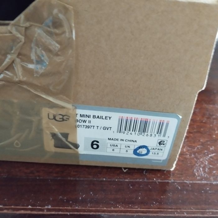 Botas UGG Mini Bailey