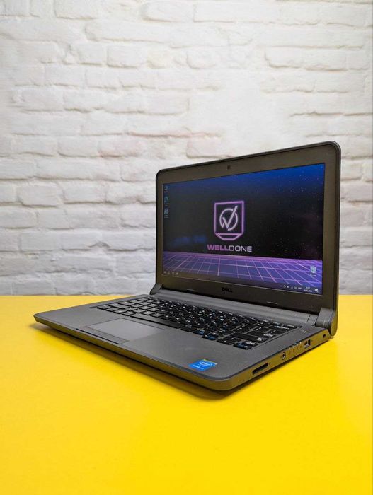 Dell Latitude 3350\13.3\i3-5005U\8GB\SSD 256GB\HD 5500