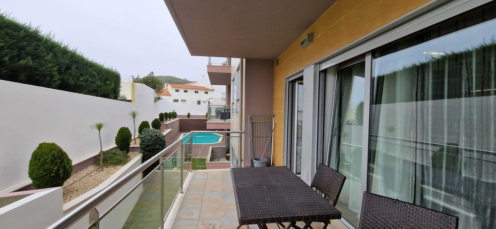 Apartamento T1 para férias com piscina a 700m praia São Martinho Porto