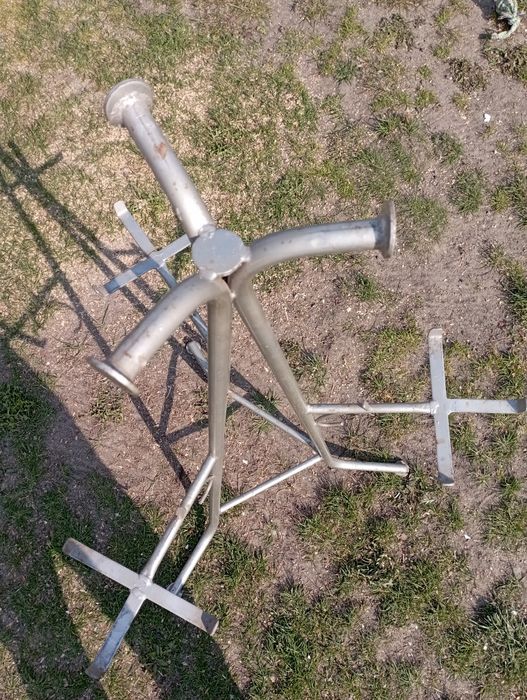 Kwietnik metalowy