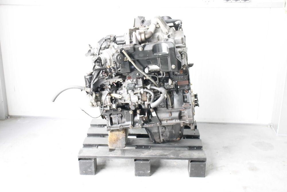 Mitsubishi Pajero III 3200 did tdi Silnik pompa paliwa Turbo 4m41 2005