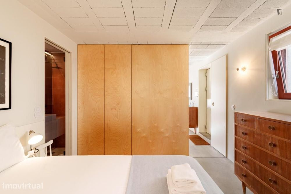 Apartamento com 1 quartos - localizado em Miragaia Porto