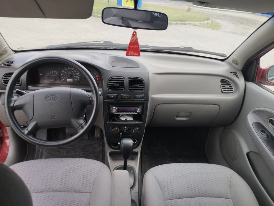 Kia rio 1.5 бензин Автомат,один власник