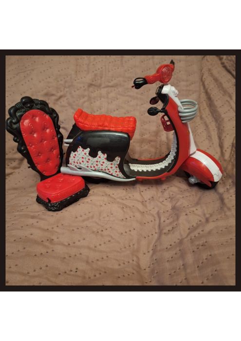 Monster High skuter