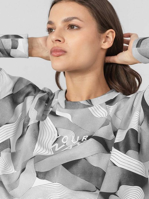4F Nowa bluza S/36 crop top wzór bluzka koszulka longsleeve swetr