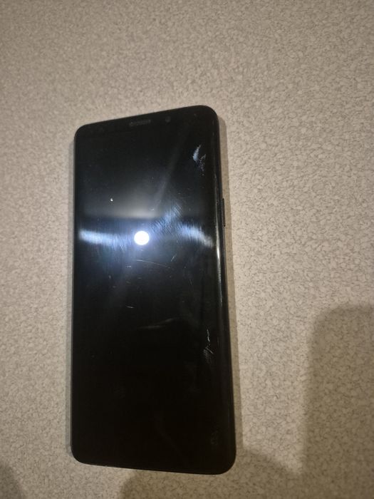 Samsung Galaxy S9 64gb - sprawny