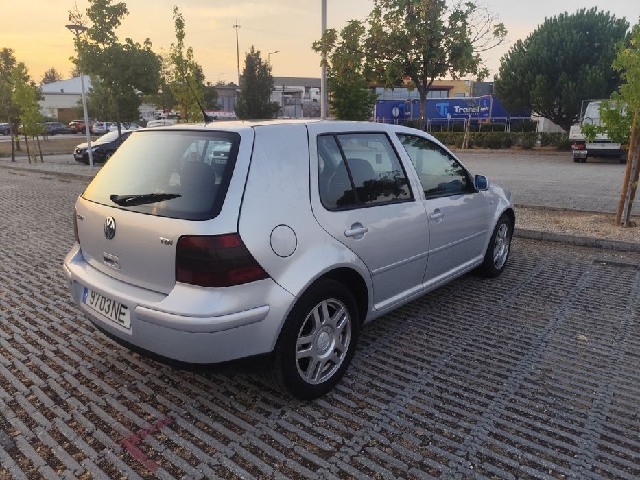 VW Golf 1.9TDi 110cv Confotline Nacional