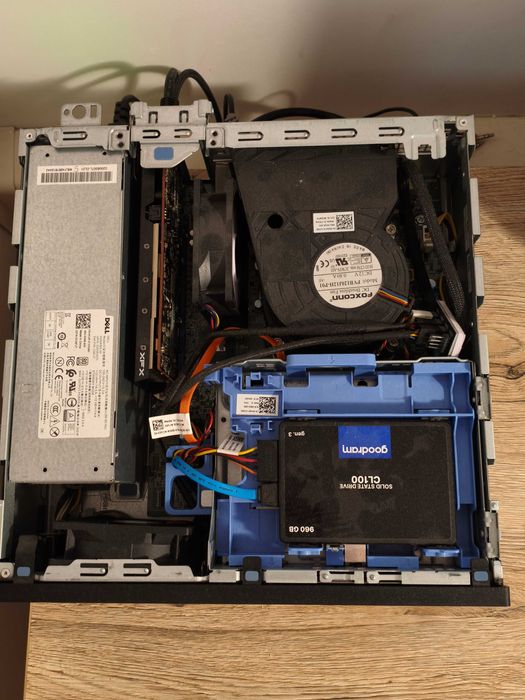 Komputer Dell Optiplex 3070 SFF i7 9700t 16gb ddr4 RX 6400