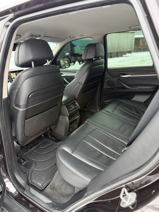 Продам чудовий автомобіль повністю обслужений