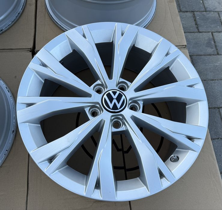 Oryginał Felgi Volkswagen 17" 5x112 Tiguan Passat T-roc Arteon czujnik
