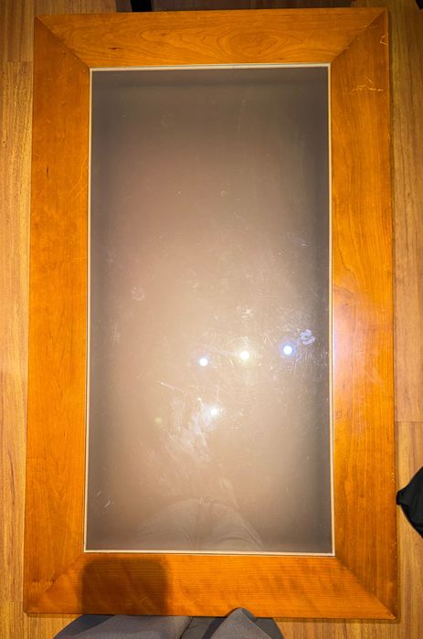 Vendo mesa de centro e cadeirões