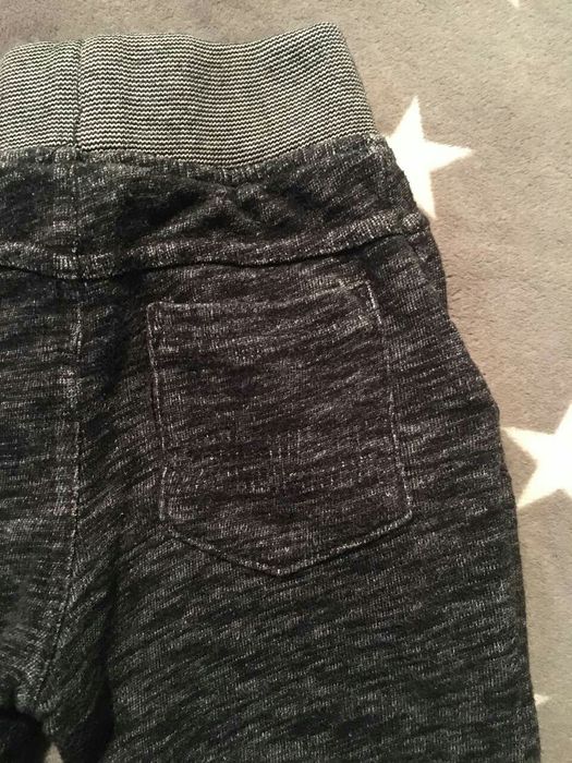 Продається  дитяча джинсова куртка і спортивні штани