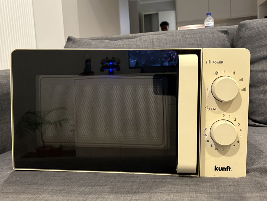 Microondas Kunf.