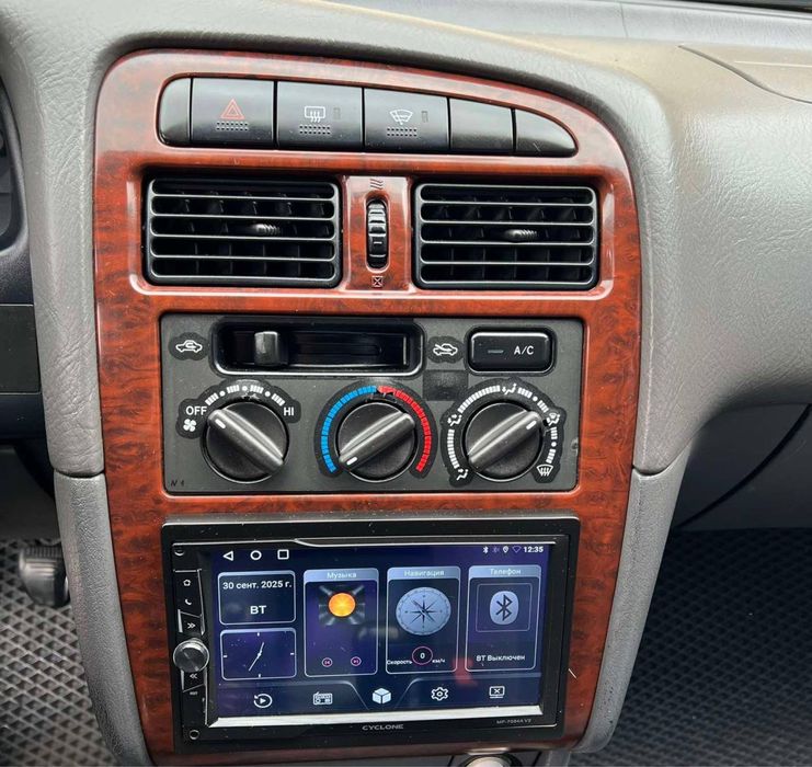 Продам авто Toyota Avensis