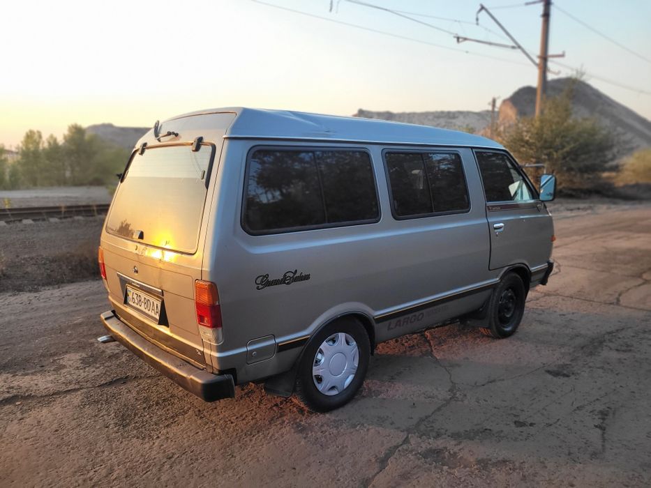 Nissan vanette 2.0 бензин механіка рама рисори