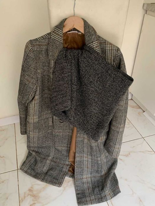 Пальто жіноче TrendOne  в клітинку на розмір 48-50 осінь-весна