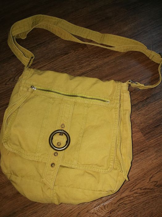 Torebka z regulowanym paskiem Dawid Jones