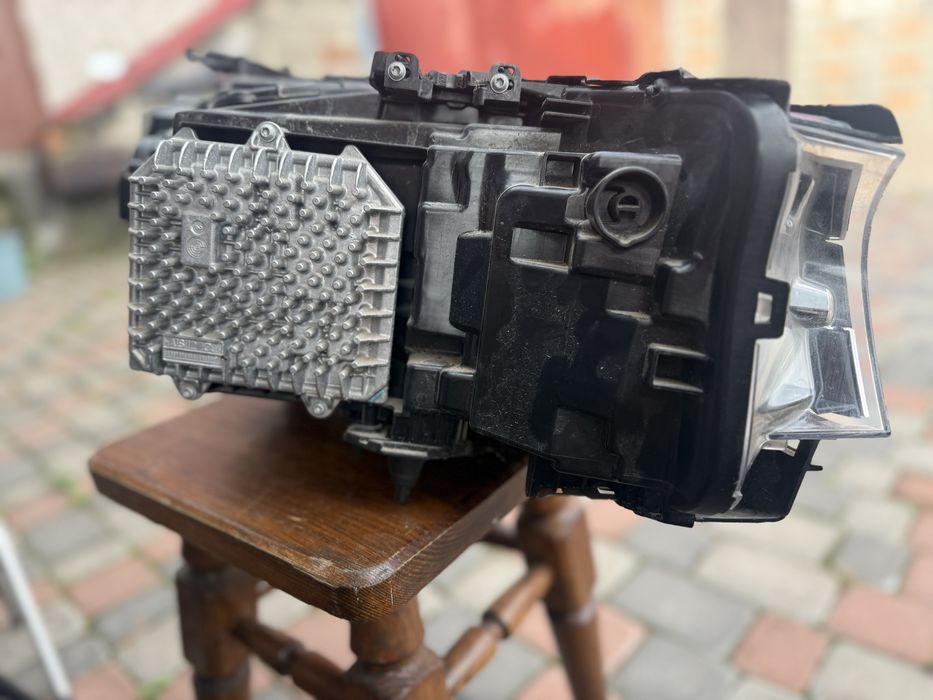 Фара на BMW g30 ліва