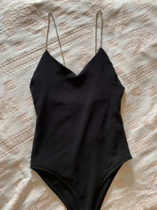 Body preto com brilhantes da Pull&Bear