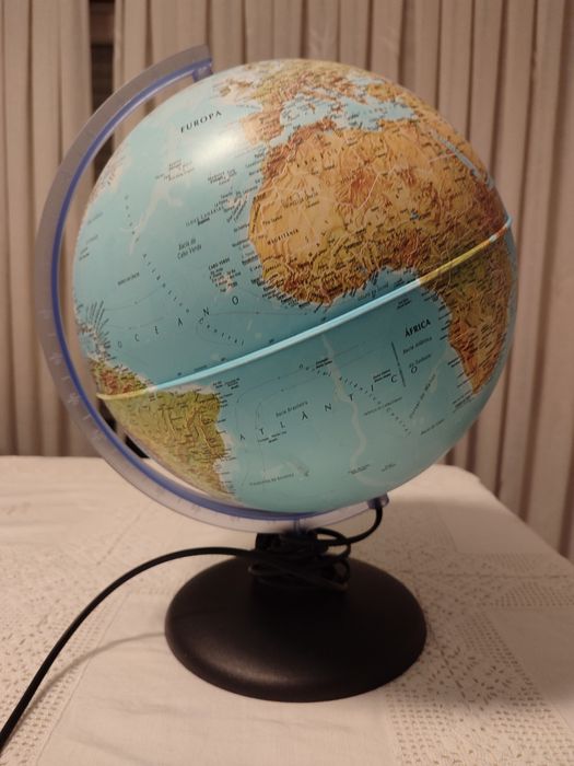 Candeeiro Globo terrestre