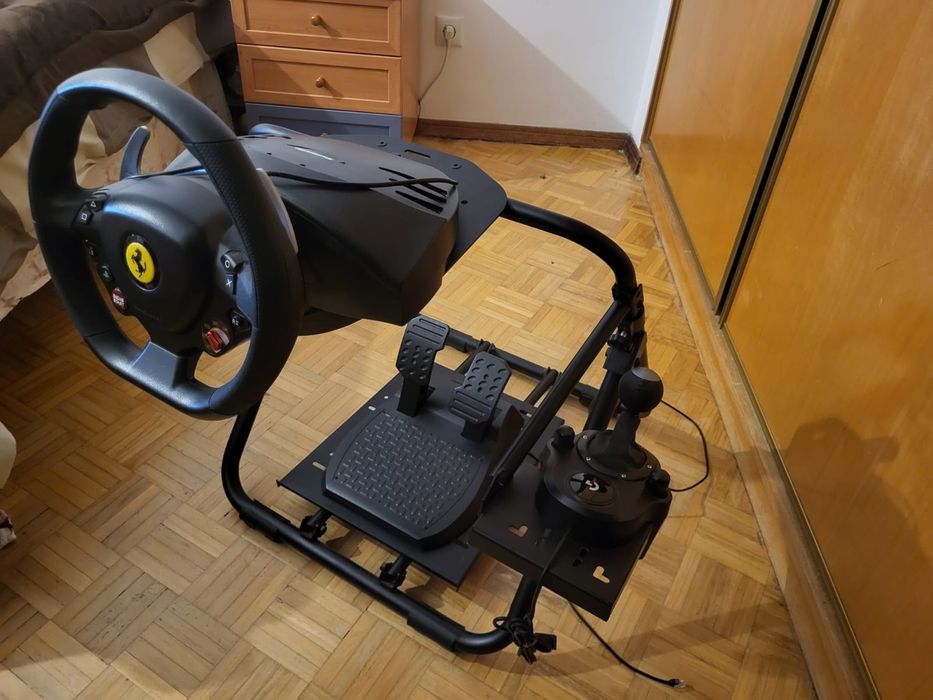 Suporte com volante, podais e mudanças