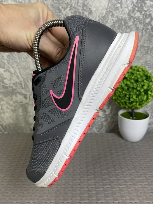 Nike Downshifter 6 кроссовки 38 размер женские спортивные серые