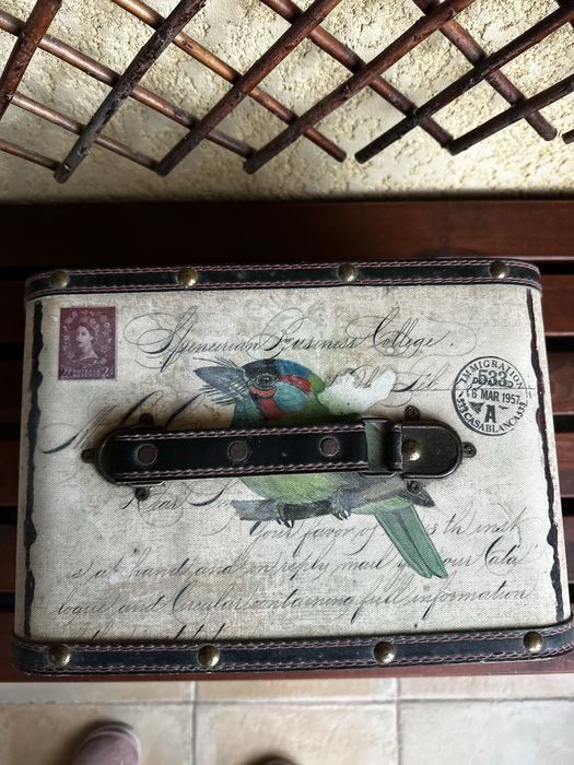 Vendo bau de decoracao e arrumacao vinted