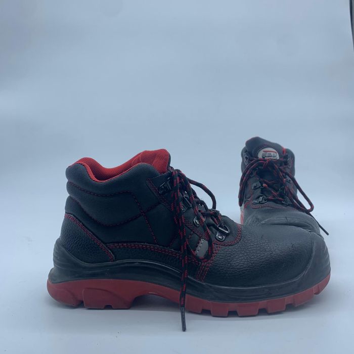 (BU27) Buty robocze BHP MAX-POPULAR RED S1 SRC rozmiar 36