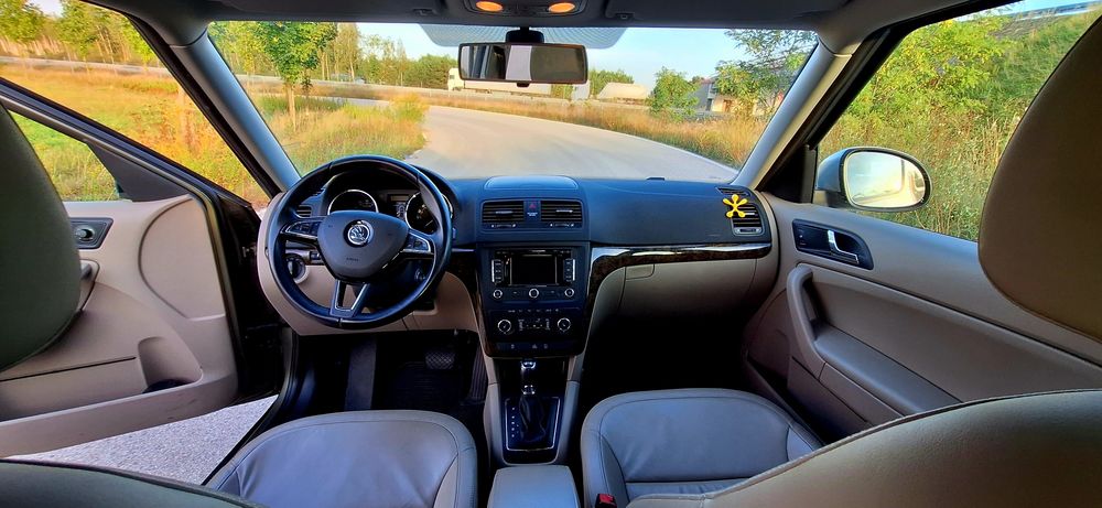 Samochód osobowy SKODA YETI