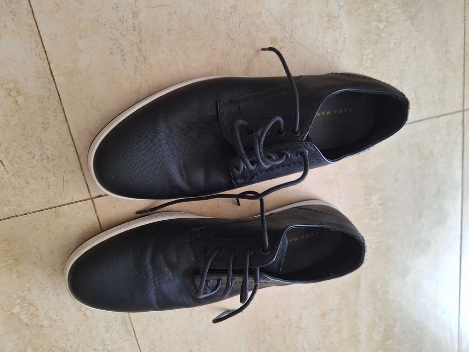 2 pares de sapatos Homem tam 41