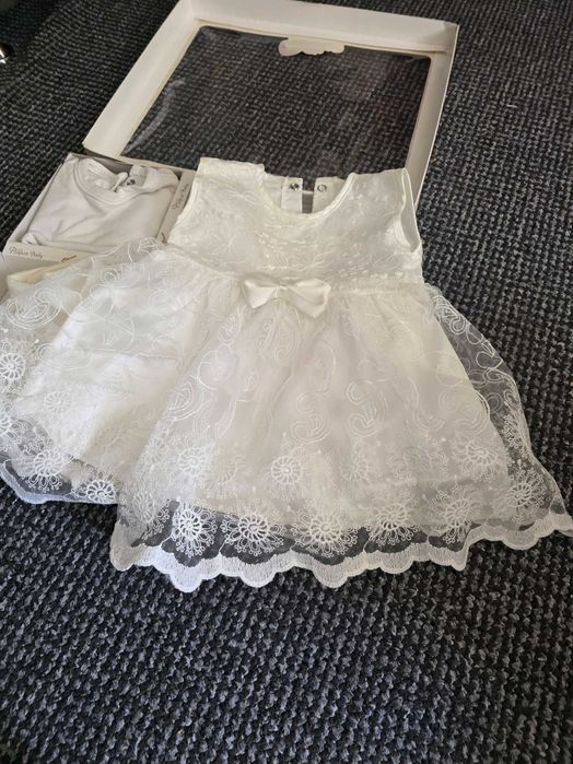 elegancki komplet dla noworodka dziewczynki