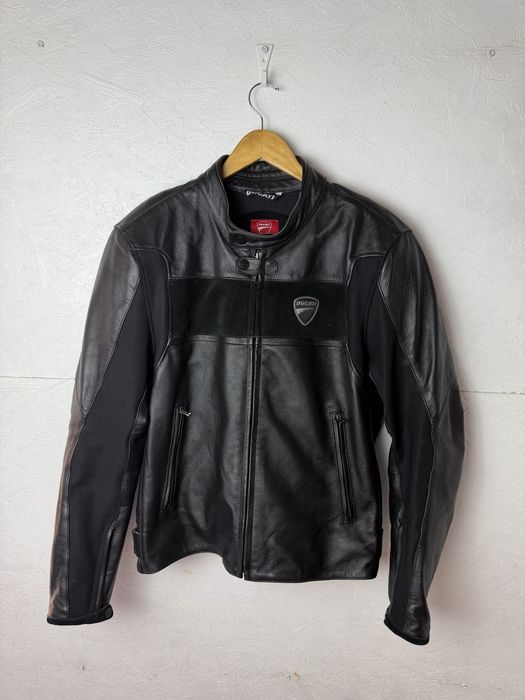 Dainese ducati  шкіряна мотокуртка L 52