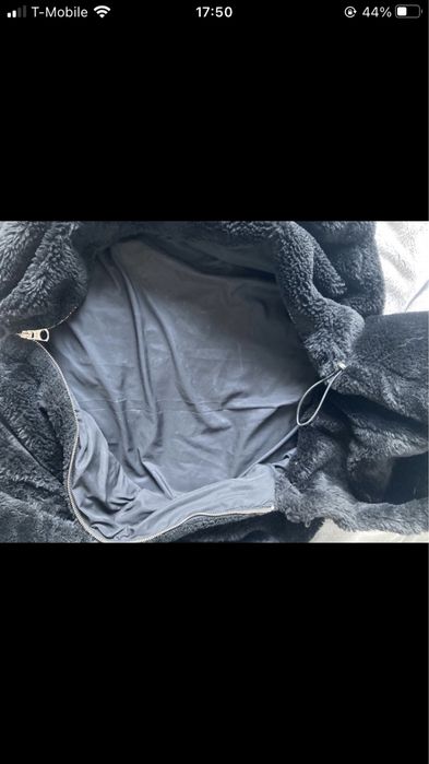 Futerko bershka czarne.