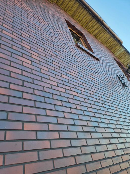 Fugowanie cegły, renowację elewacji z cegły i Tynku