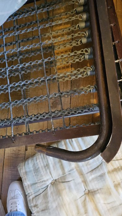 Divã anos 70 muito prático