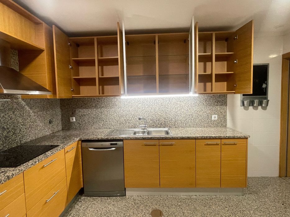 Cozinha completa com eletrodomesticos