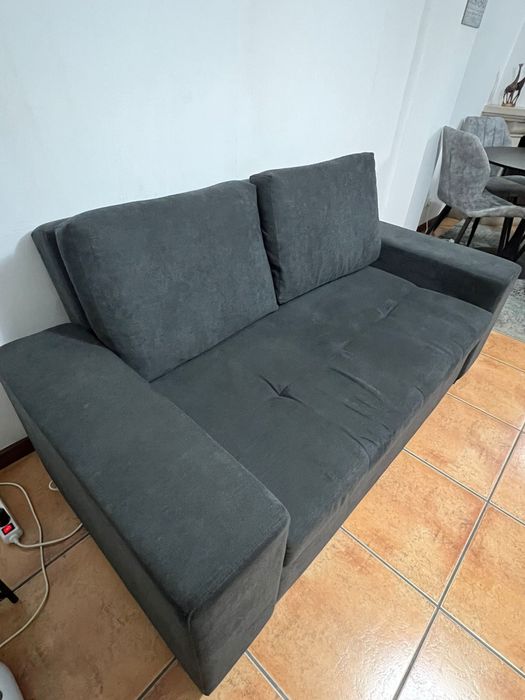 Sofa-cama cinzento novo