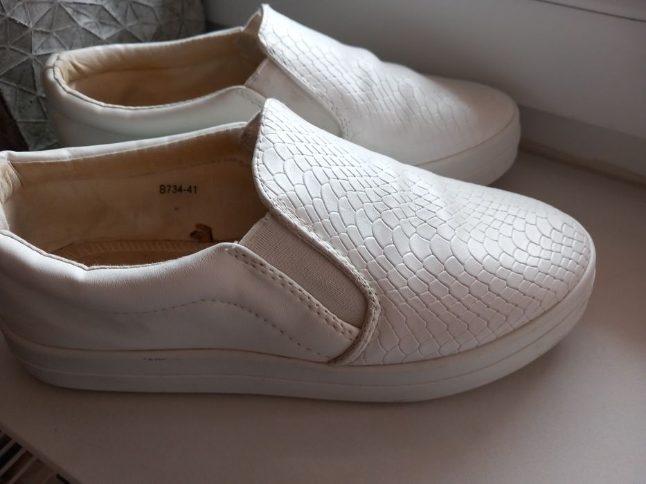 Trampki tenisówki slip on białe born2be rozmiar 36