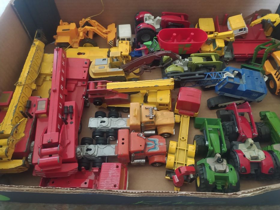 Złom modelaeski siku matchbox joal