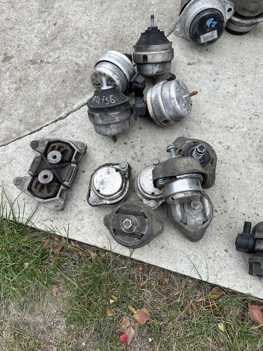 Подушка двигуна , коробки Ауді а6 с6, а6 с7