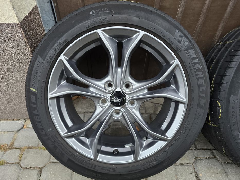 Felgi z oponami 215/50R17 Ford Focus ST line 5 V 5x108 4 IV Mondeo C-Max S-max Tourneo Connect I