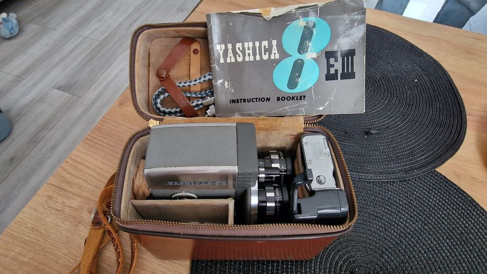 Kamera Yashica 8e3