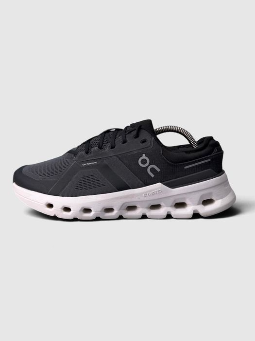 Buty Sportowe On Cloudrunner 2 Czarny Biały Rozmiar 41