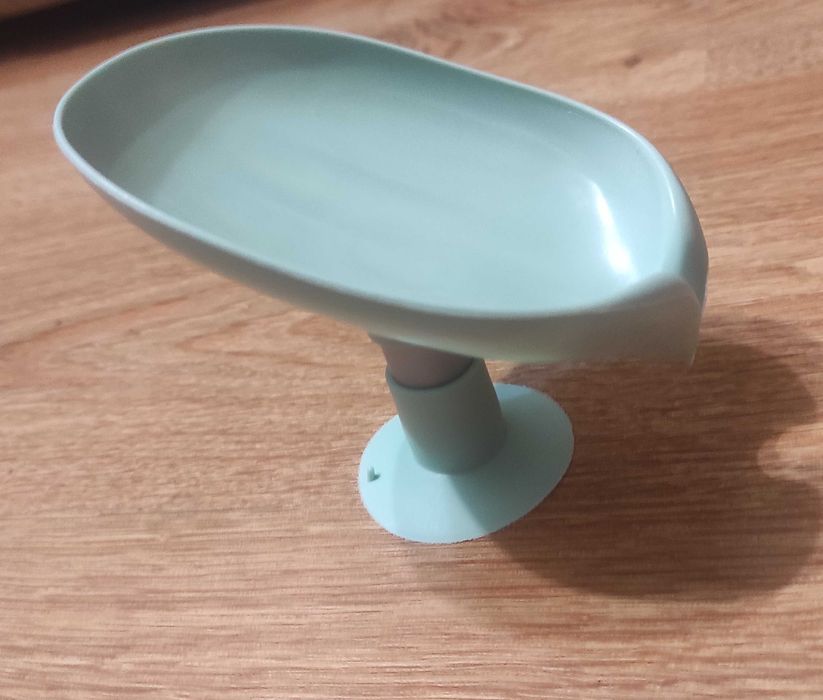 Мыльница со сливом на присоске для раковины ванной комнаты.