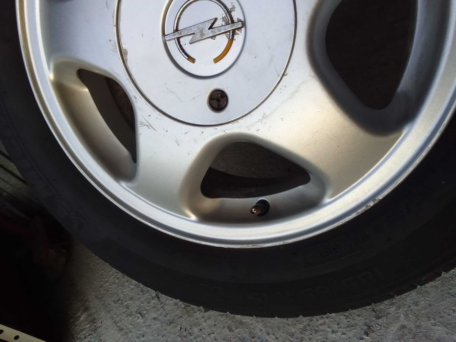 Alufelgi 15cali komplet/sztuki Opel 4x100 oryginał 6j 56,6mm et49